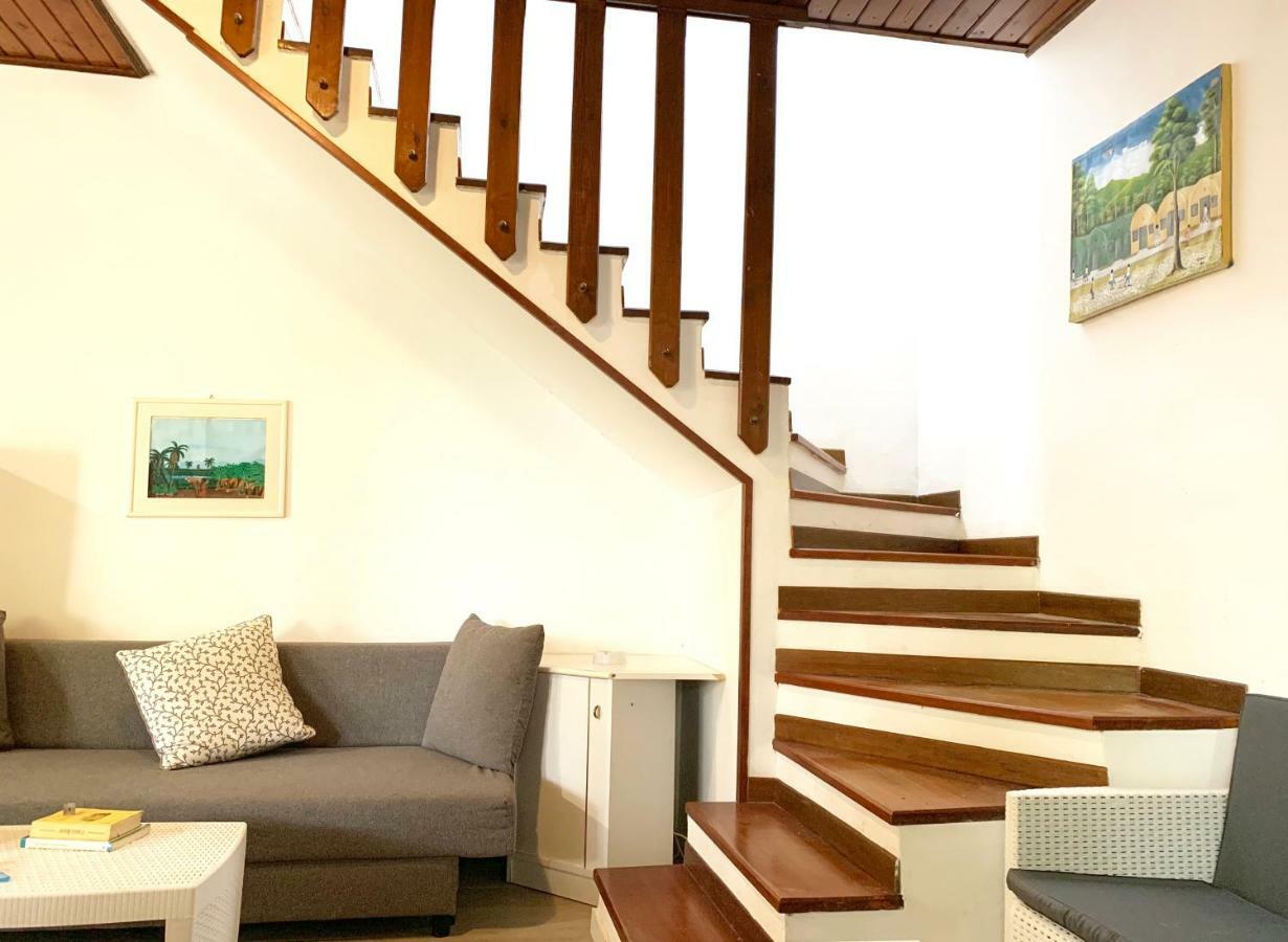 Santa Beach House Санта-Маринелла Екстер'єр фото
